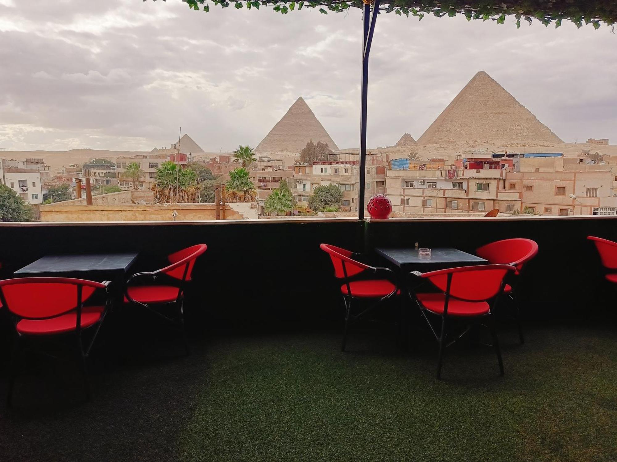 Magic Golden Pyramids View Hotel Kafrat al Jabal Exterior foto