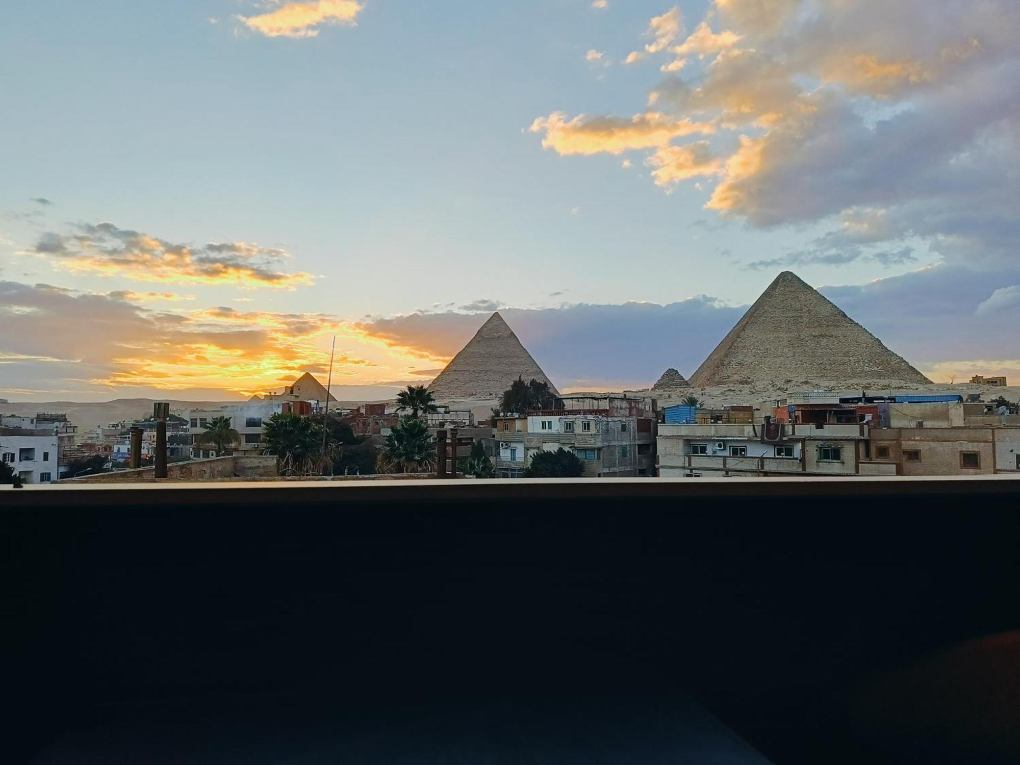 Magic Golden Pyramids View Hotel Kafrat al Jabal Exterior foto