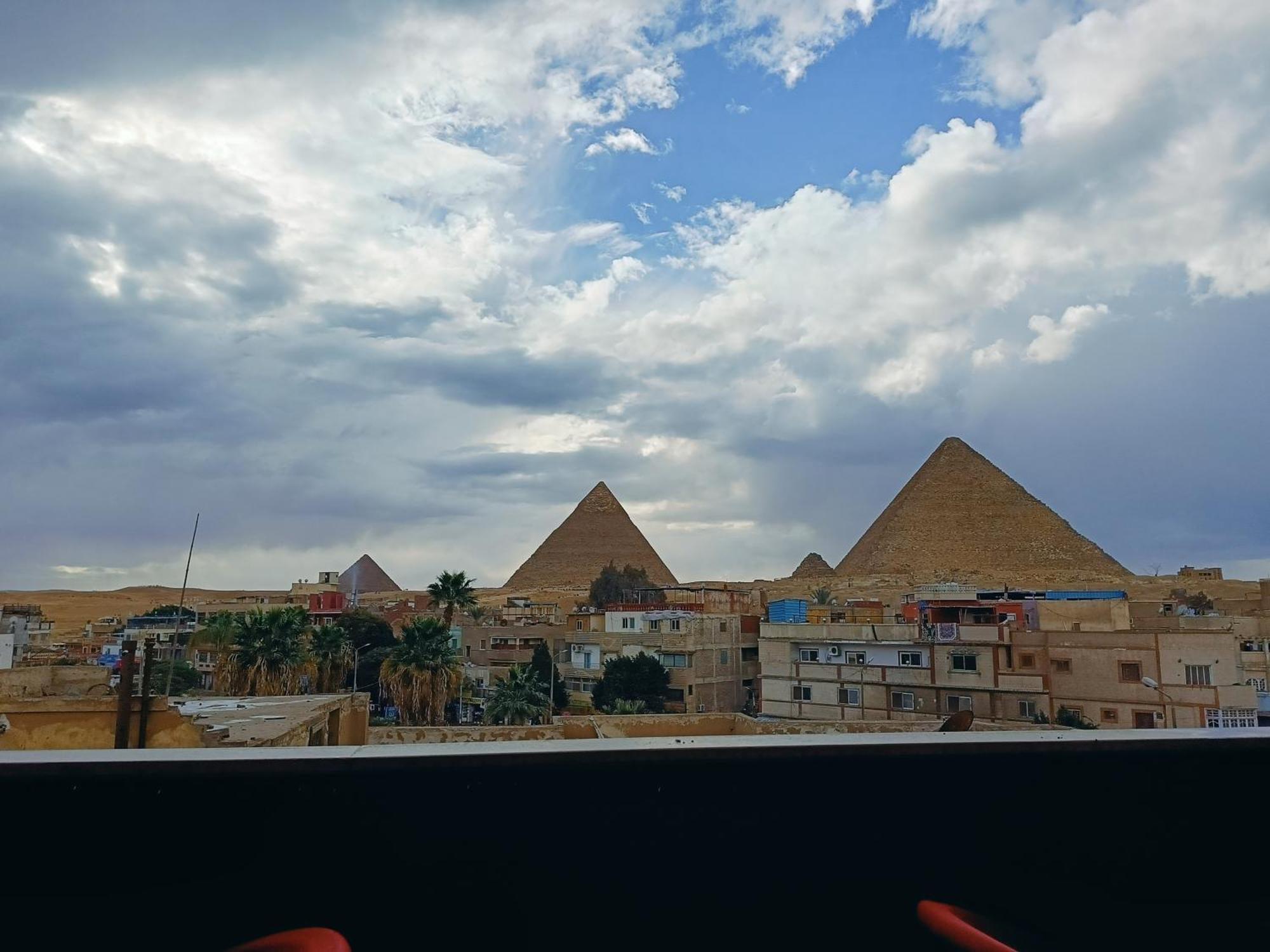 Magic Golden Pyramids View Hotel Kafrat al Jabal Exterior foto