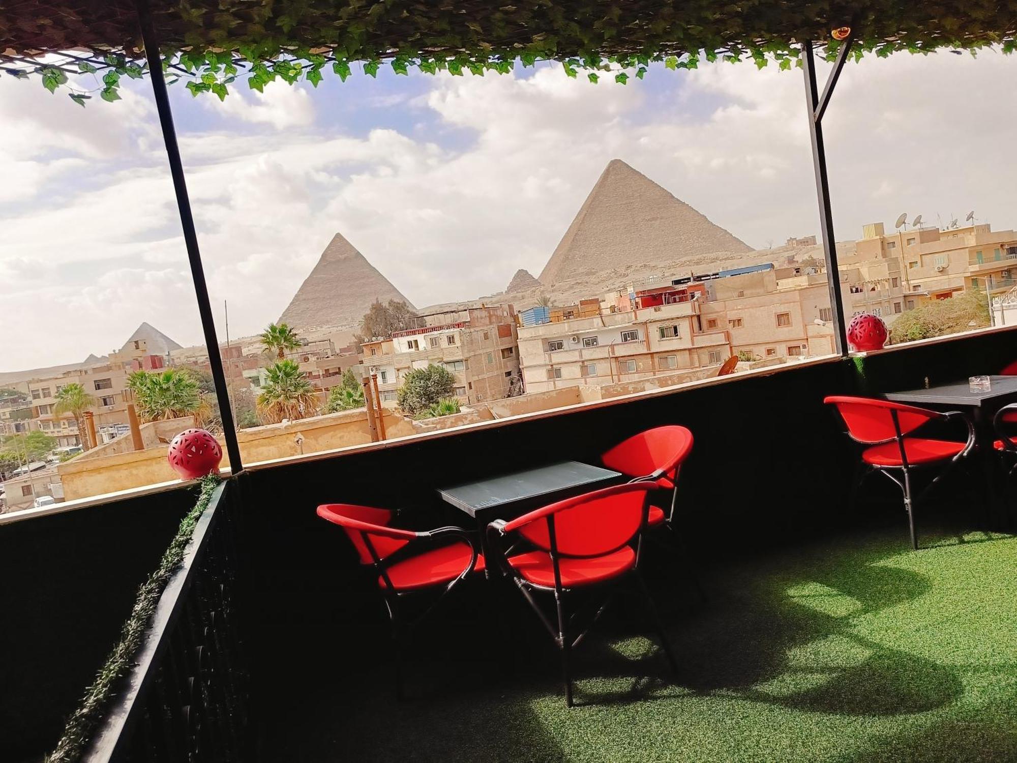 Magic Golden Pyramids View Hotel Kafrat al Jabal Exterior foto