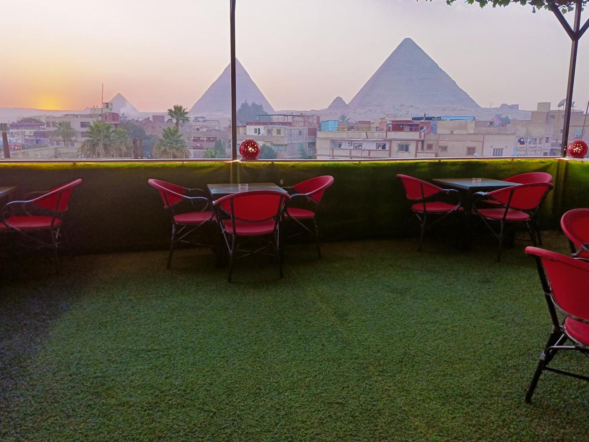 Magic Golden Pyramids View Hotel Kafrat al Jabal Exterior foto