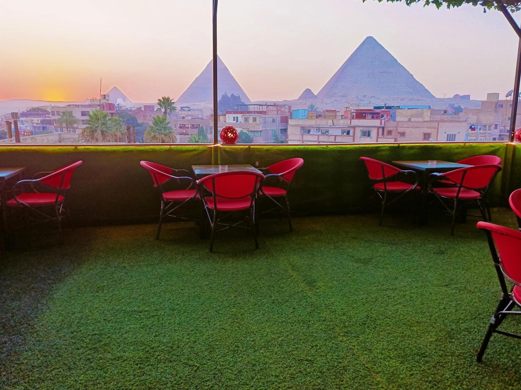 Magic Golden Pyramids View Hotel Kafrat al Jabal Exterior foto